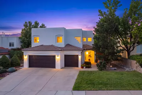 9671 Redmont Rd NE, Albuquerque, NM 87109