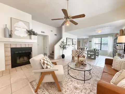 7709 Pinewood Dr NW, Albuquerque, NM 87120