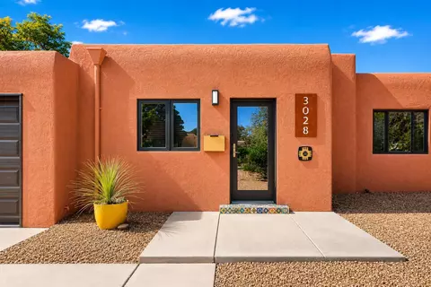 3028 Frontier Ave NE, Albuquerque, NM 87106