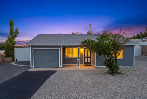 493 Chippewa Dr SW, Rio Rancho, NM 87124