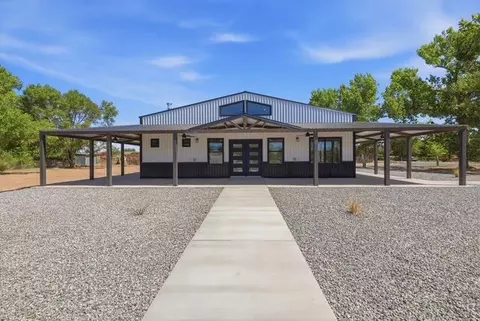 875 Calle Del Bosque, Bosque Farms, NM 87068