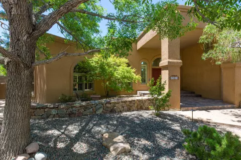14016 Wind Mountain Rd NE, Albuquerque, NM 87112