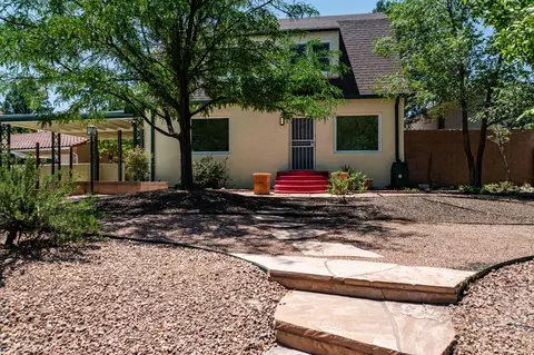 1309 Ridgecrest Dr SE, Albuquerque, NM 87108