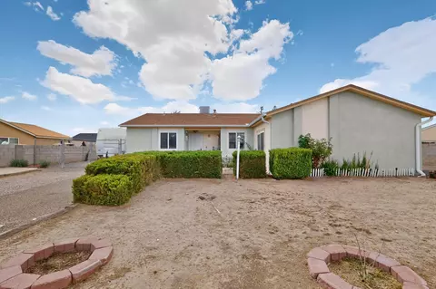 834 Nyasa Rd SE, Rio Rancho, NM 87124