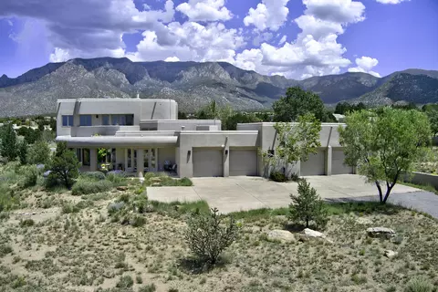 13407 Desert Zinnia Ct NE, Albuquerque, NM 87111