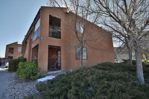 2810 Vail Ave SE, Albuquerque, NM 87106
