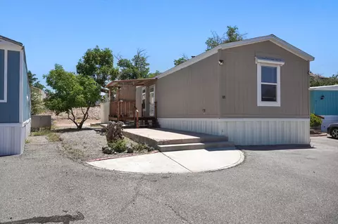 1907 Buena Vista Dr SE #TRLR 88, Albuquerque, NM 87106
