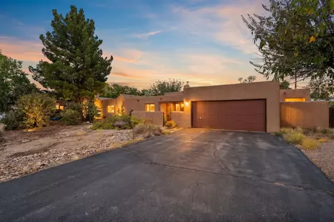 312 Horton Ln NW, Albuquerque, NM 87114