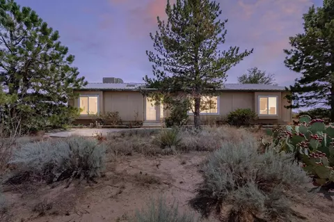 6 El Cerro Mission Pl, Los Lunas, NM 87031