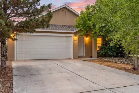 2102 N Ensenada Cir SE, Rio Rancho, NM 87124