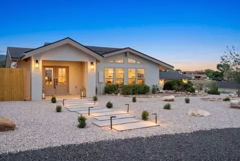 12300 Palomas Ave NE, Albuquerque, NM 87122