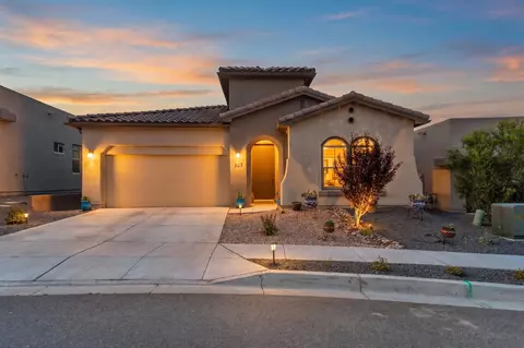7069 Crystal Dr NE, Rio Rancho, NM 87144