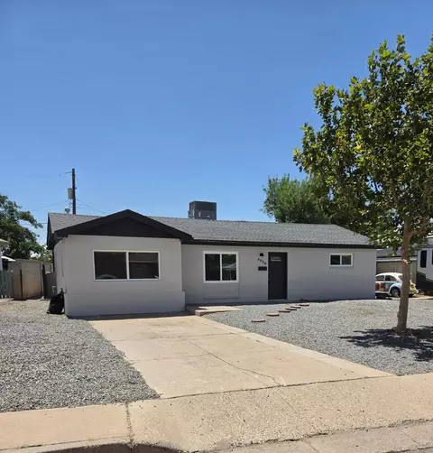 9036 Cordova Ave NE, Albuquerque, NM 87112