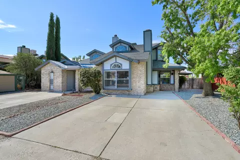 5220 Chuckwagon Trl NW, Albuquerque, NM 87120