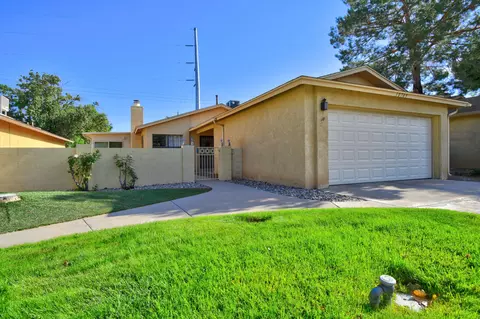 10709 Clyburn Park Dr NE, Albuquerque, NM 87123