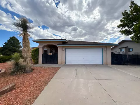 6750 Colorado Ct NE, Rio Rancho, NM 87144