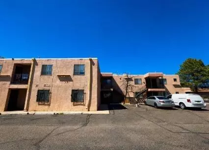 609 Mesilla St SE, Albuquerque, NM 87108