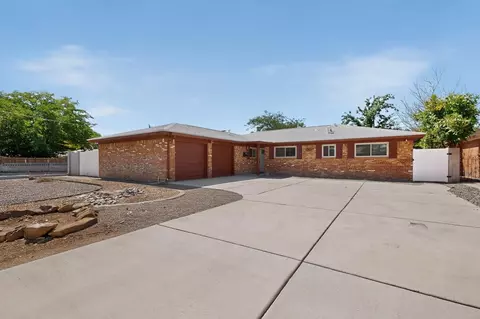8432 Palo Duro Ave NE, Albuquerque, NM 87111