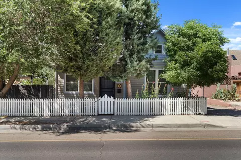 517 Coal Ave SE, Albuquerque, NM 87102