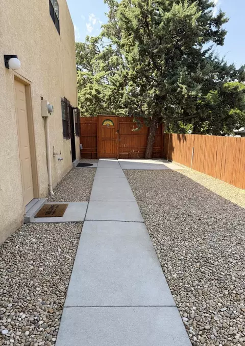 12000 Stilwell Dr NE #C, Albuquerque, NM 87112