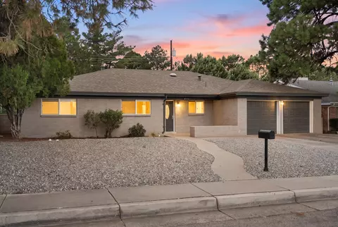 8114 Pickard Ave NE, Albuquerque, NM 87110