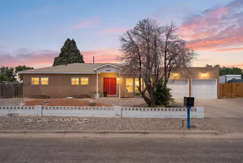 3705 35th Cir SE, Rio Rancho, NM 87124