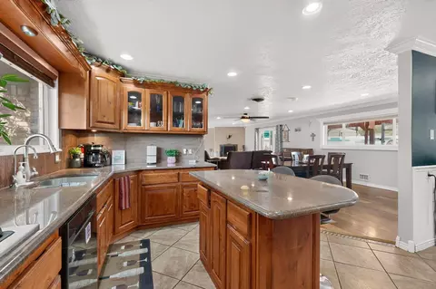 8316 Dellwood Rd NE, Albuquerque, NM 87110