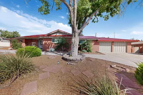 8316 Dellwood Rd NE, Albuquerque, NM 87110