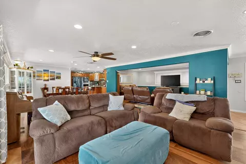 8316 Dellwood Rd NE, Albuquerque, NM 87110
