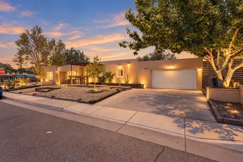 8403 Haines Ave NE, Albuquerque, NM 87110