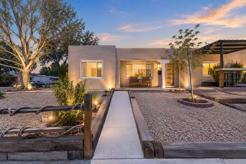 8403 Haines Ave NE, Albuquerque, NM 87110