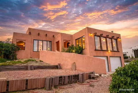 1625 Bluffside Pl NW, Albuquerque, NM 87105