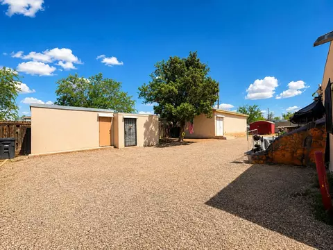 616 618 Mesilla St SE, Albuquerque, NM 87108
