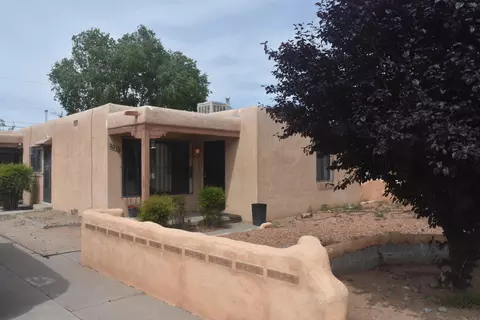 4013 Thaxton Ave SE, Albuquerque, NM 87108