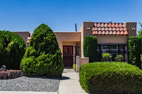 8506 Chambers Pl NE, Albuquerque, NM 87111
