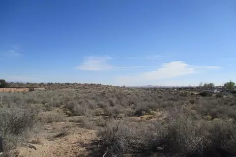 404 11th Ave NW, Rio Rancho, NM 87144