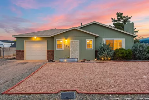 325 Timor Rd SE, Rio Rancho, NM 87124