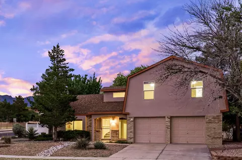 5612 Chelwood Park Blvd NE, Albuquerque, NM 87111