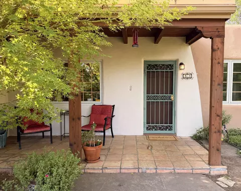 33 Garden Park Cir NW, Albuquerque, NM 87107