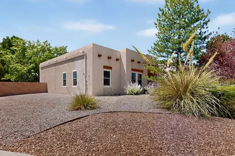 7100 Luz De La Luna Pl NW, Albuquerque, NM 87114