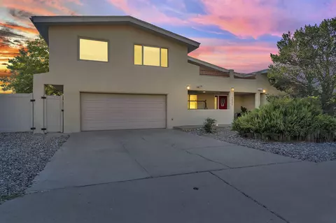 1805 Valdez Dr NE, Albuquerque, NM 87112