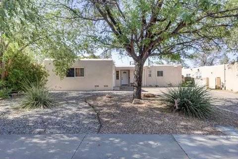 7716 Mcknight Ave NE, Albuquerque, NM 87110