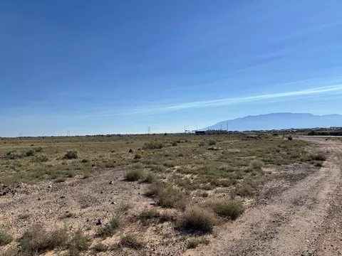 Scenic Drive, Albuquerque, NM 87120
