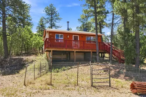 31 Kraemer Dr, Tijeras, NM 87059