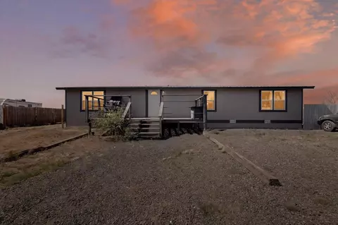 31 Sandia St, Moriarty, NM 87035