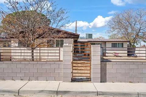 1837 Britt St NE, Albuquerque, NM 87112