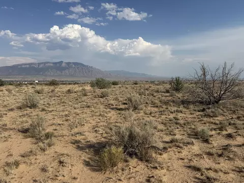6032 Ursa Ct NE, Rio Rancho, NM 87144
