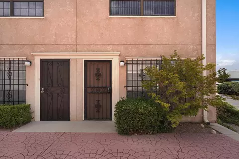 6041 Sequoia Rd NW #D14, Albuquerque, NM 87120