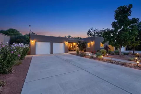 328 Fontana Pl NE, Albuquerque, NM 87108