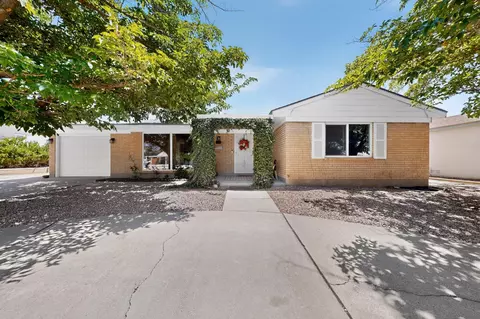 2814 Arizona St NE, Albuquerque, NM 87110